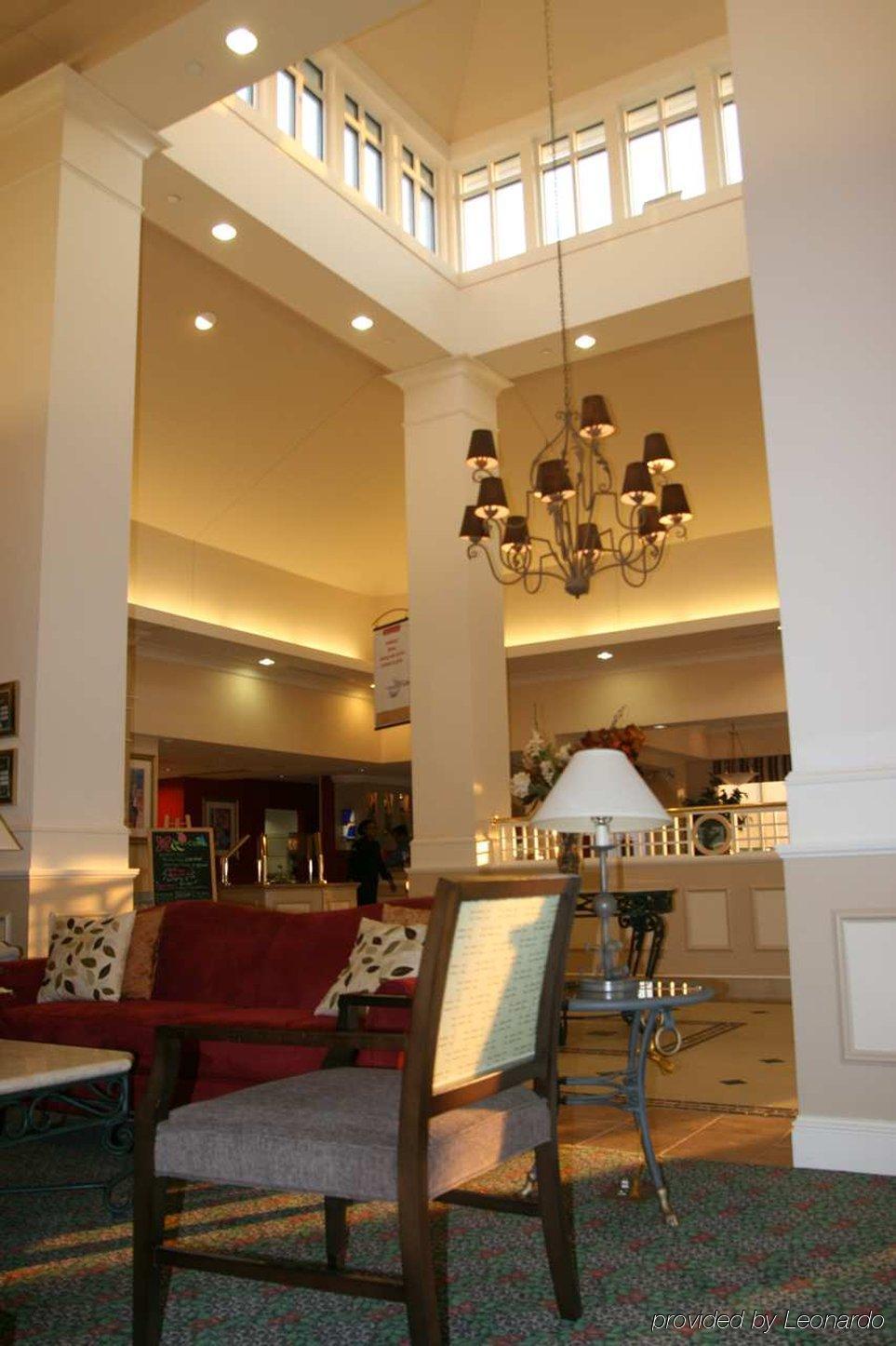 Hilton Garden Inn Chesapeake Greenbrier Interior photo
